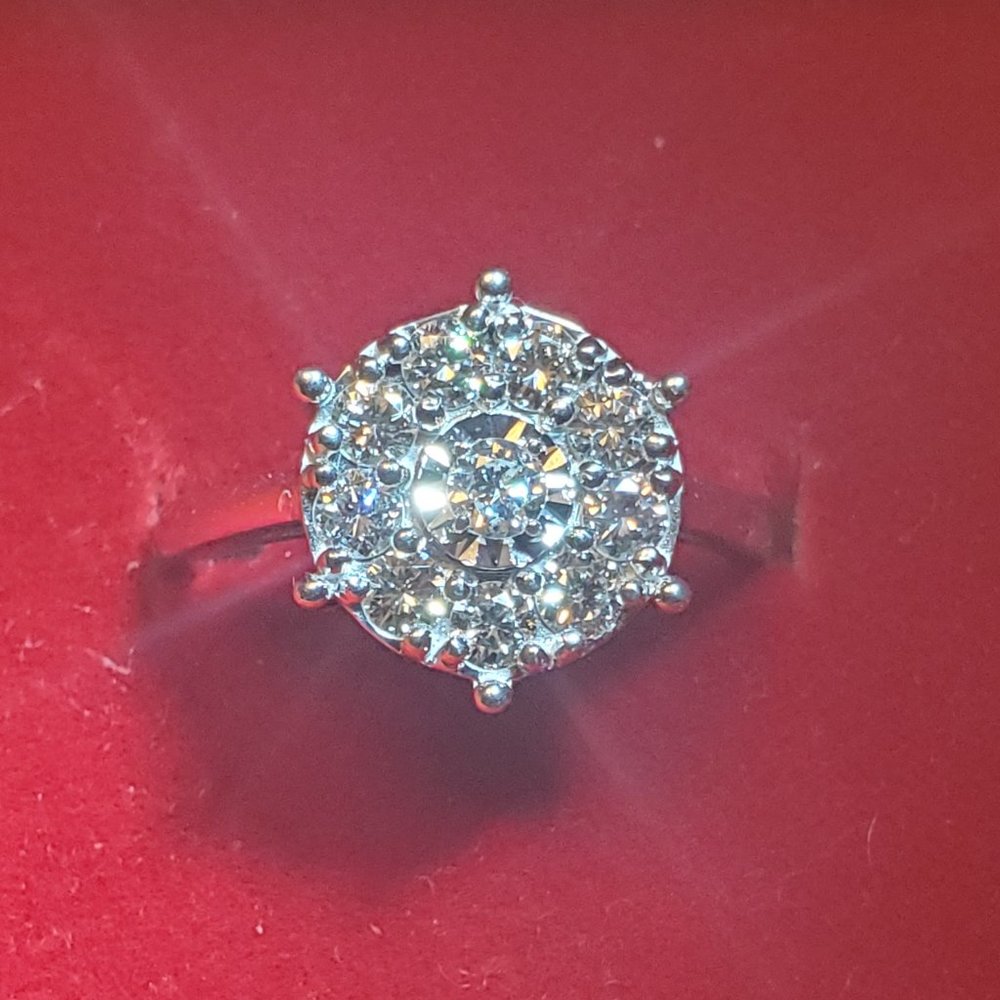 The brand new, beautiful design 14K white gold diamond ring - Picture 3 of 7